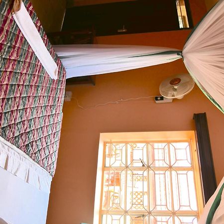 Hotel Acacia City Kampala Kültér fotó