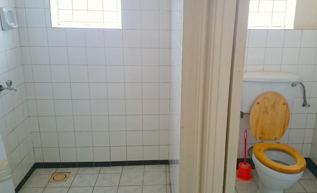 Hotel Acacia City Kampala Szoba fotó