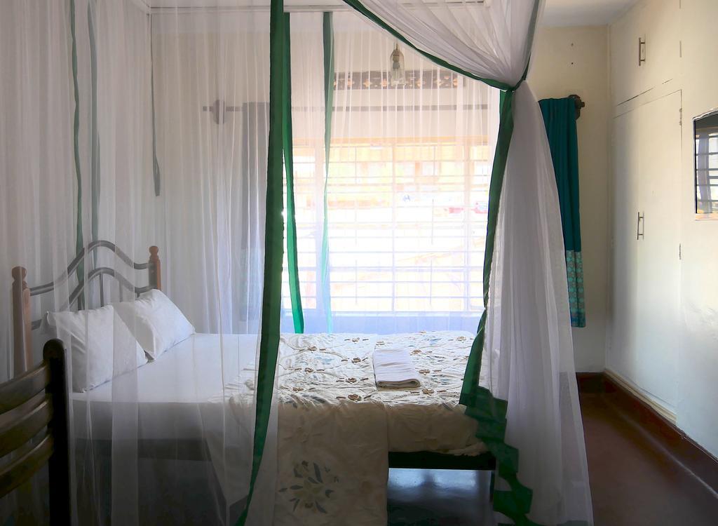 Hotel Acacia City Kampala Kültér fotó