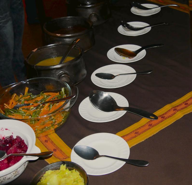 Hotel Acacia City Kampala Kültér fotó
