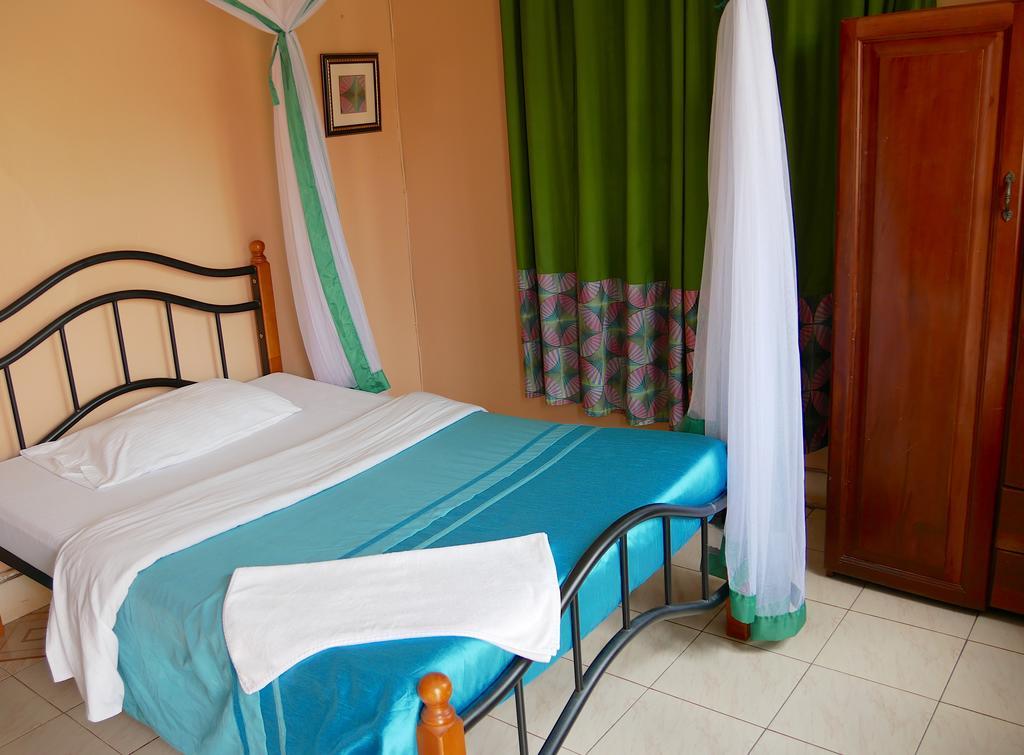 Hotel Acacia City Kampala Kültér fotó